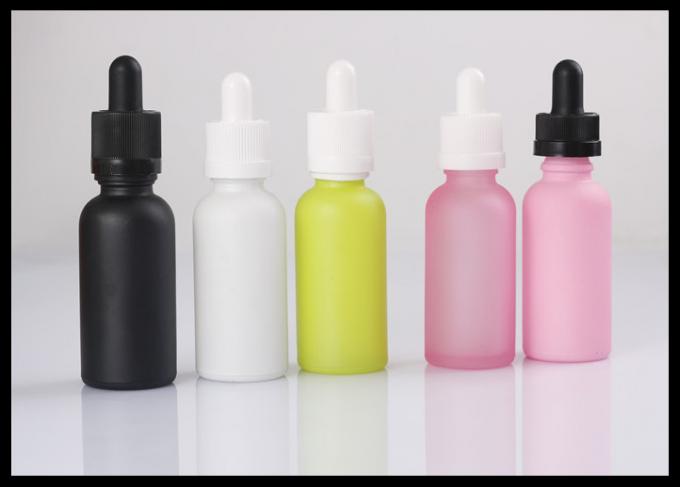 Envases líquidos cosméticos helados negro mate de las botellas de cristal del aceite esencial